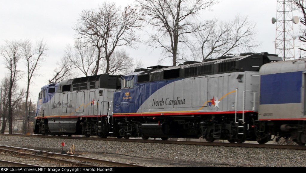 RNCX 1755 & 1859 lead train 75 southbound